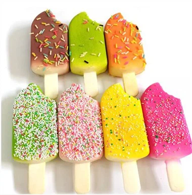 Naravne pisane sladoledne kopelne bombe Fizzies